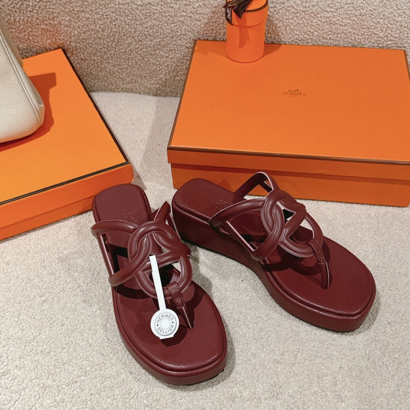 H**mes slippers